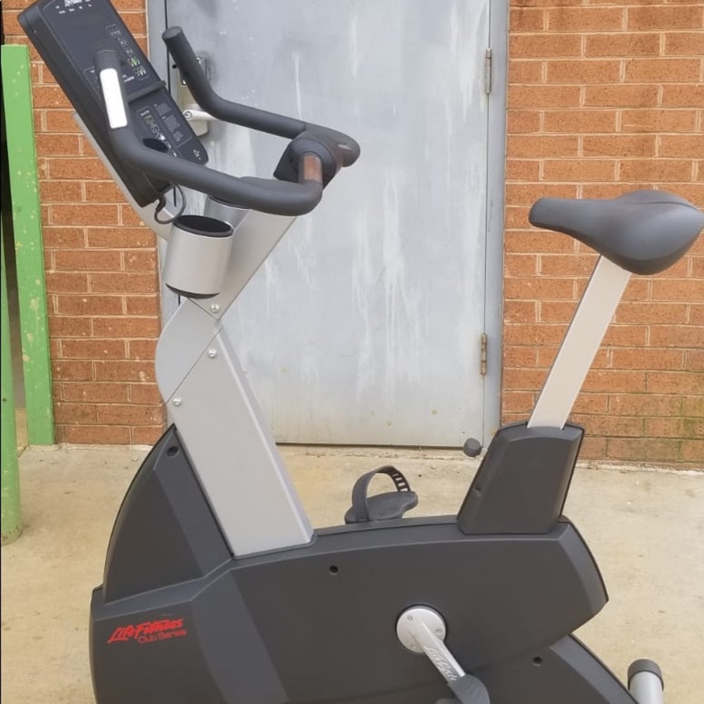 Life Fitness Exercise Bike